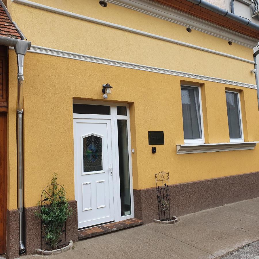 Jegmadar Apartman Debrecen Exterior foto